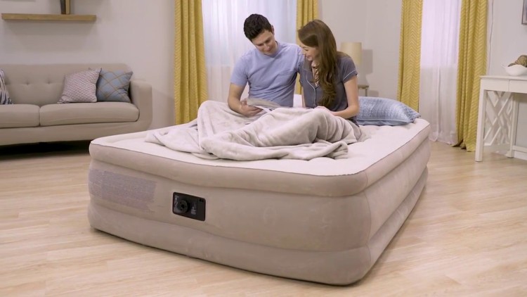 Кровать INTEX надувная 152 x 203 x 46 см, встроенный насос 220V, артикул 64458