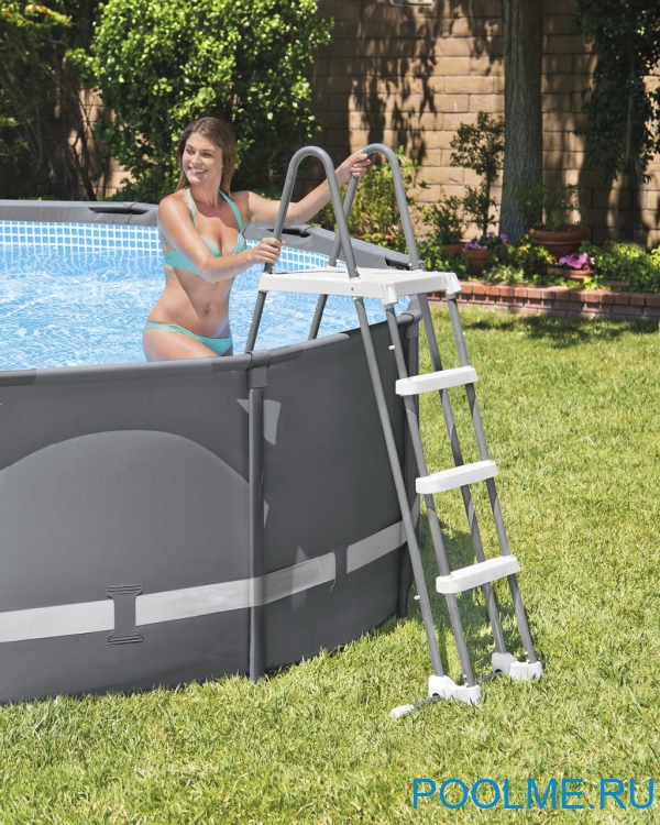 Лестница INTEX для бассейнов высотой до 132 см Лестница INTEX для бассейнов высотой до 132 см