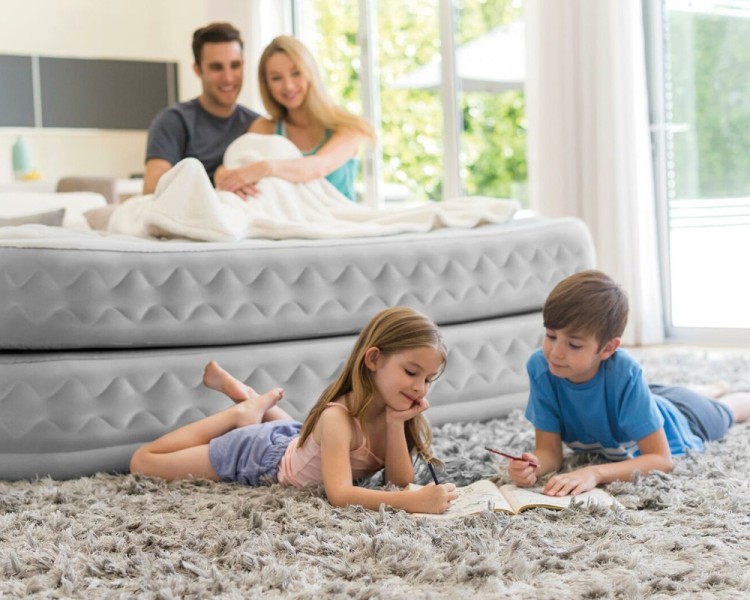 Кровать INTEX надувная 152 x 203 x 51 см, встроенный насос 220V, артикул 64490