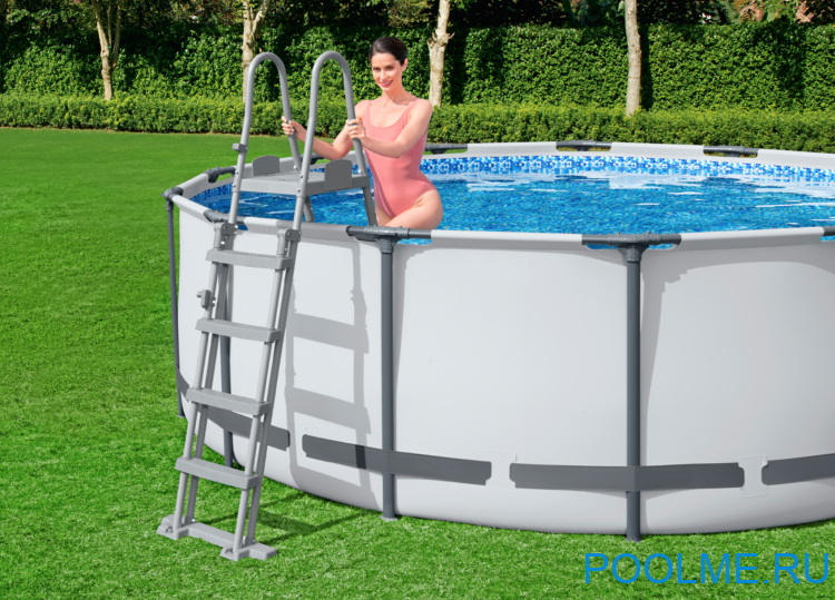 Лестница Bestway для бассейнов высотой до 132 см Лестница Bestway для бассейнов высотой до 132 см