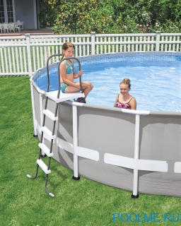 Лестница INTEX для бассейнов высотой до 132 см Лестница INTEX для бассейнов высотой до 132 см