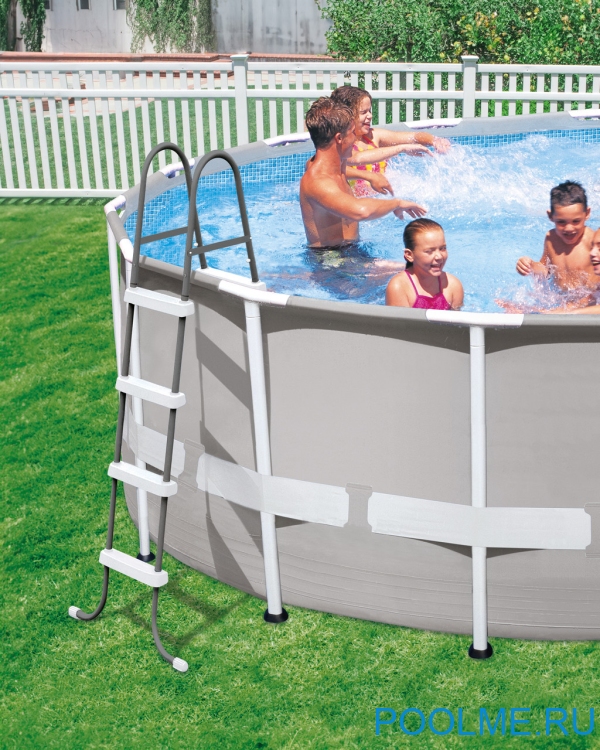 Лестница INTEX для бассейнов высотой до 122 см Лестница INTEX для бассейнов высотой до 122 см