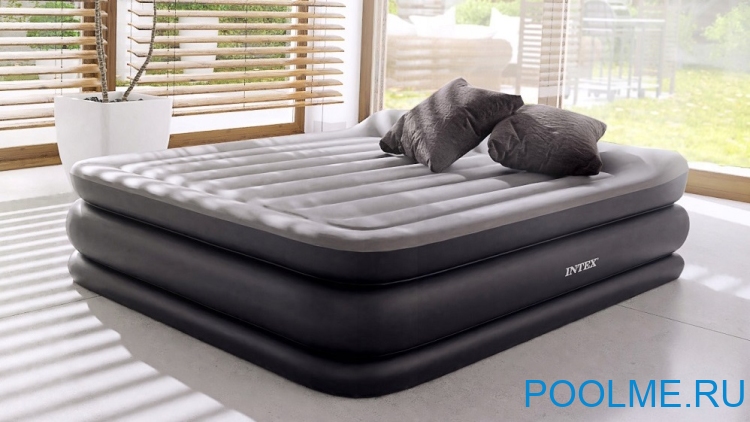 Кровать INTEX надувная 152 x 203 x 42 см, встроенный насос 220V, артикул 64136