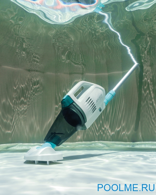 Вакуумный пылесос INTEX ZR100 для чистки бассейна на аккумуляторах с ручкой 2.8м, артикул 28626