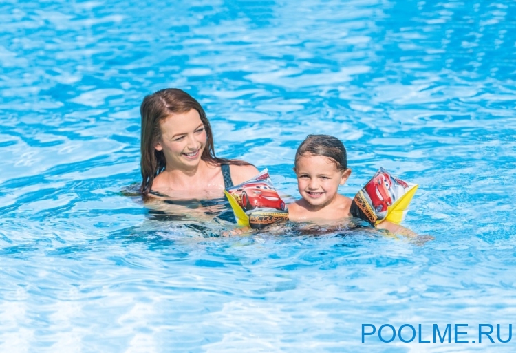 Нарукавники INTEX "Тачки" 23 x 15 см, артикул 56652