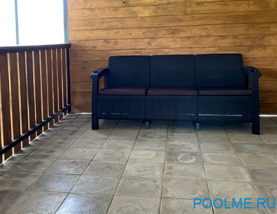 Диван из искусственного ротанга без подушки 3 места