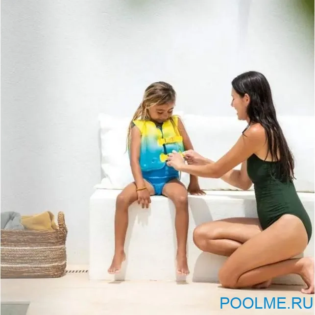 Жилет INTEX "Голубая лагуна" 41 x 30 см, артикул 59663 Жилет INTEX "Голубая лагуна" 41 x 30 см, артикул 59663