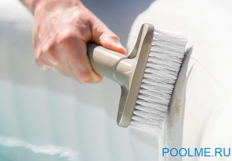 Набор INTEX для чистки СПА джакузи, артикул 28004 Набор INTEX для чистки СПА джакузи, артикул 28004