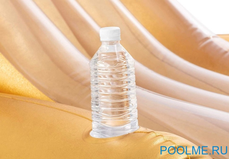 Кресло-шезлонг INTEX с подстаканниками 135 x 188 см, артикул 56803 Кресло-шезлонг INTEX с подстаканниками 135 x 188 см, артикул 56803