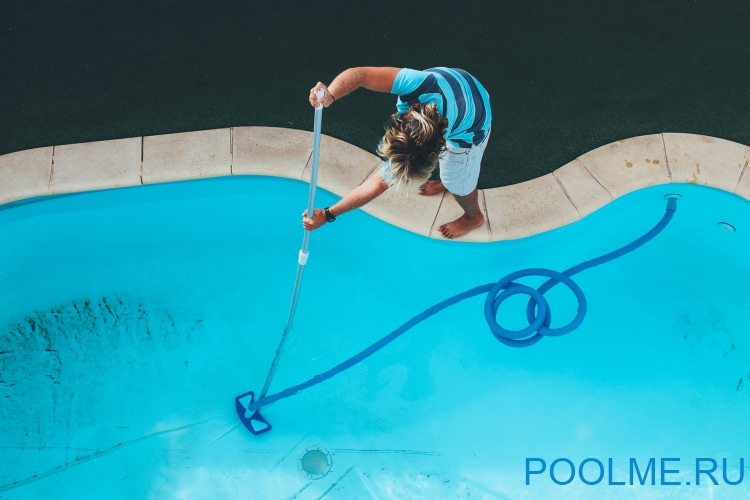 Щётка Bestway для чистки бассейна, артикул 58282